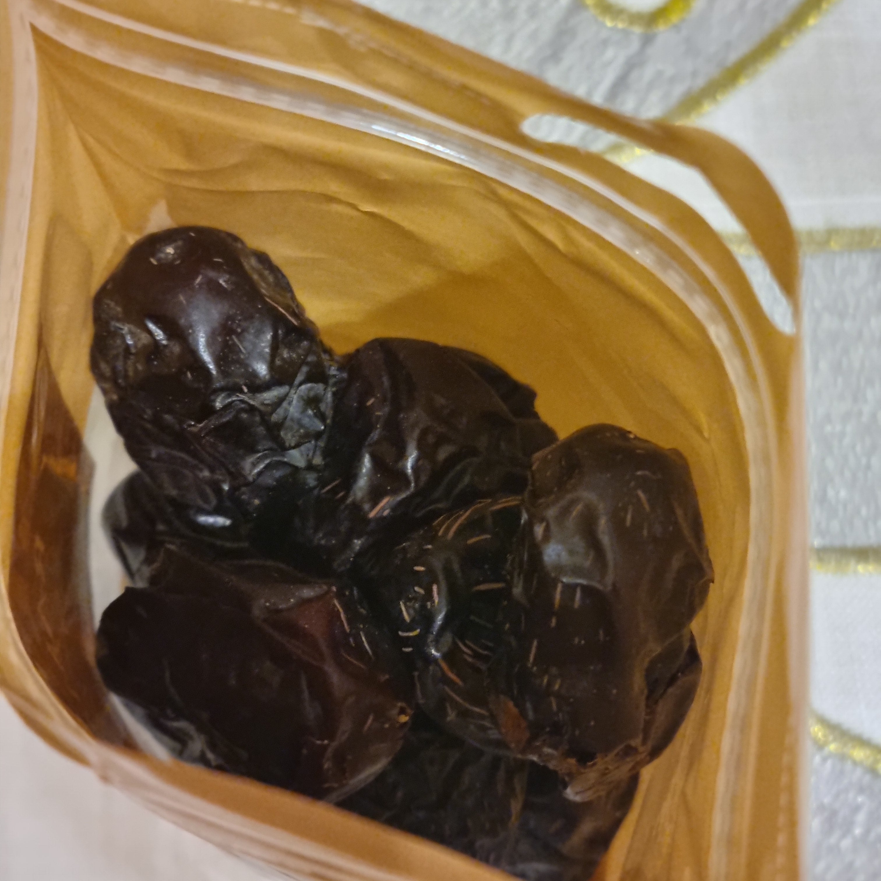 14pc Premium Ajwa Dates in Bag