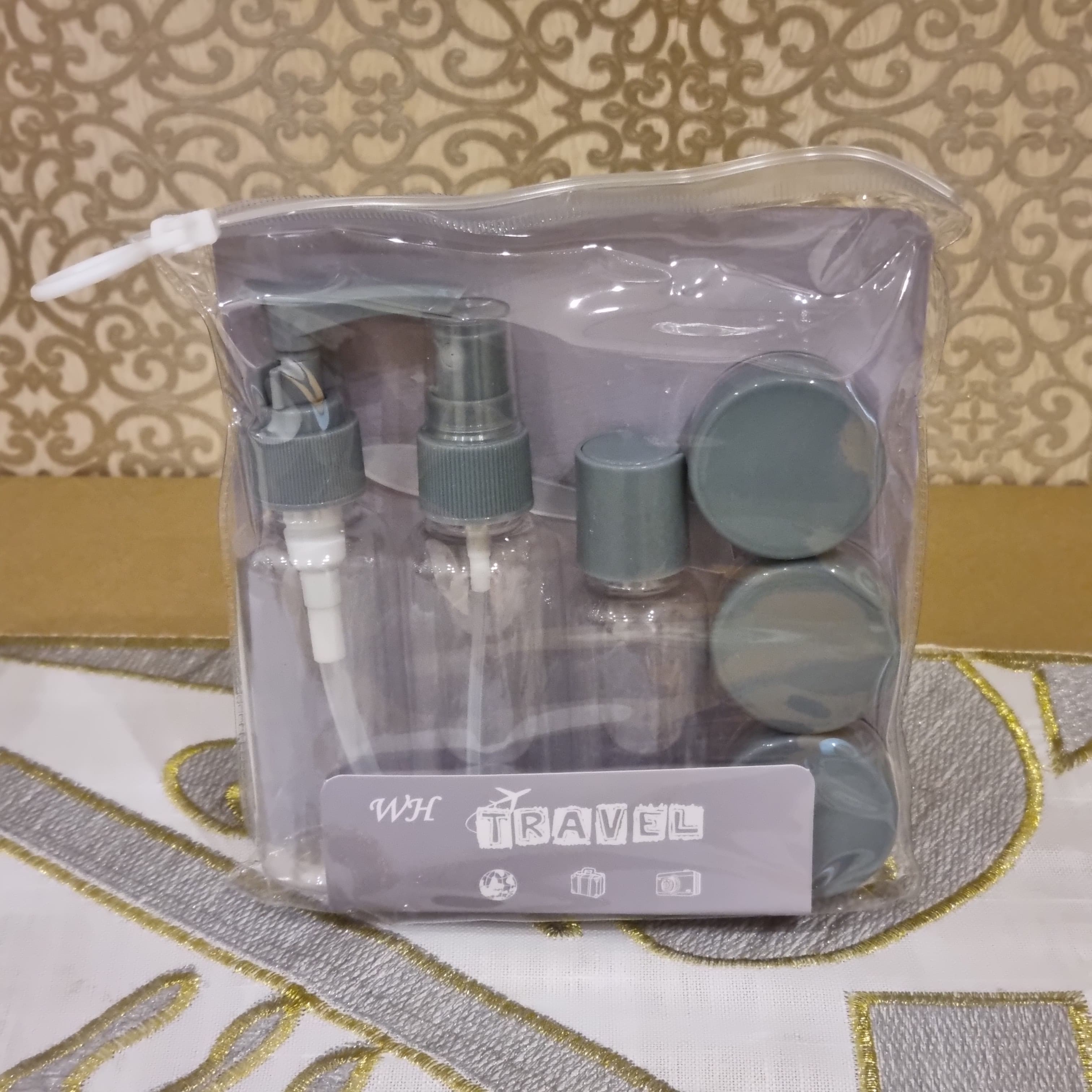 Travel Plastic Container Set