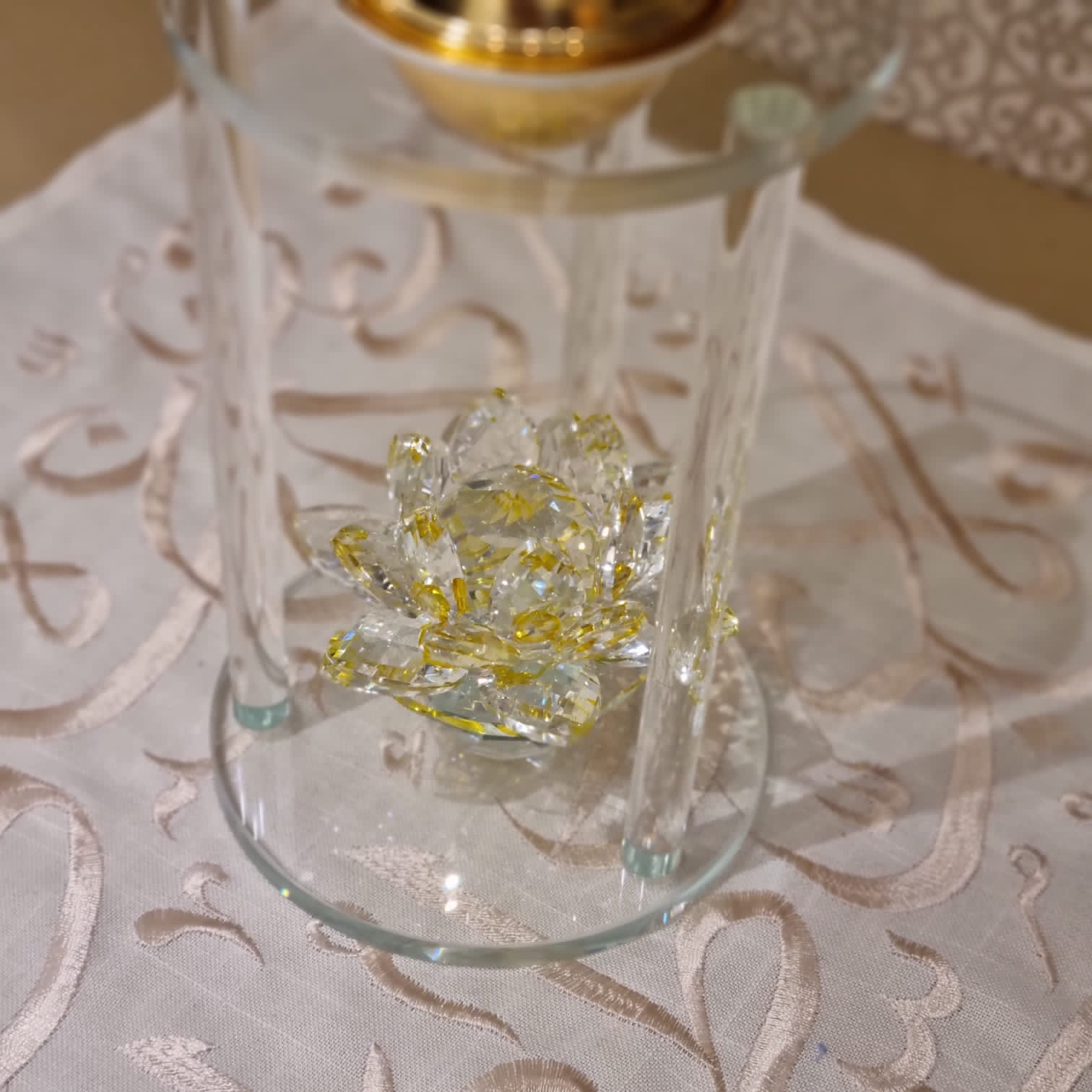 Large Glass with Gold Flower Centre Oud Burner