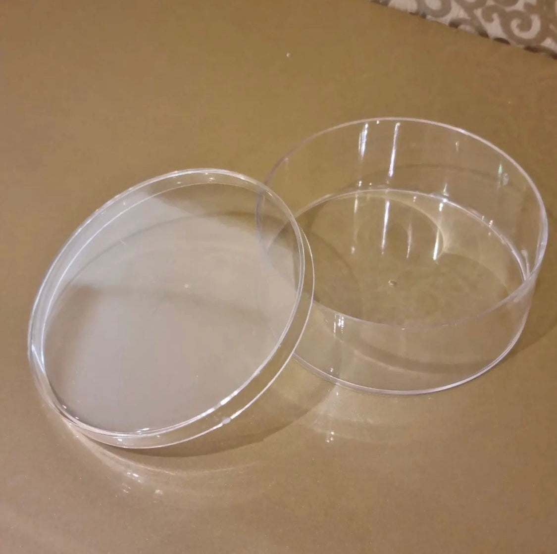 Round Shaped  Plastic Container