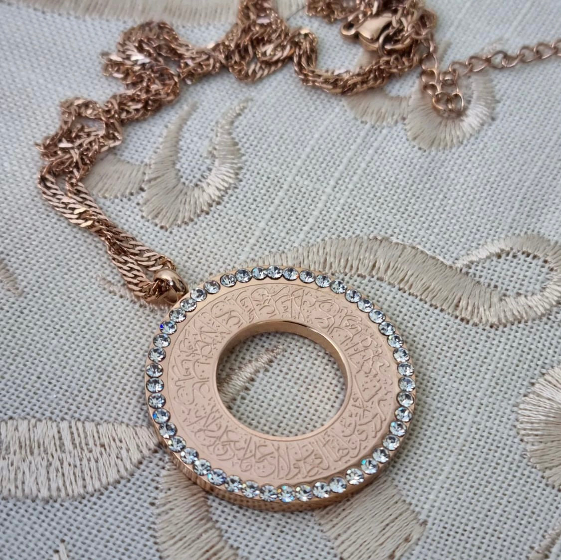 Ayatul Kursi Disk Necklace with Cubic Zirconia Inlaid (2 Colours)